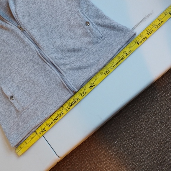 NWT WOMEN'S ZIP UP SWEATER - Picture 7 of 11